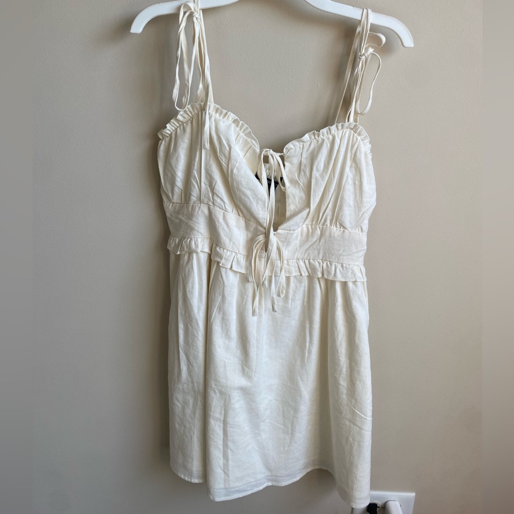 Forever 21 medium cream sundress never worn